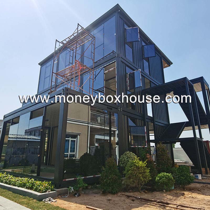 Construction site housing